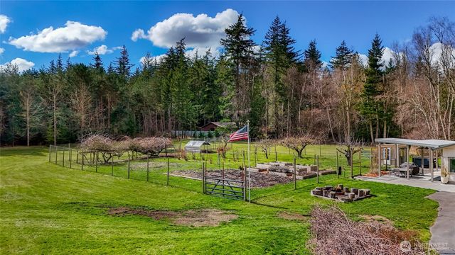 7429 Meadowmist Lane, Ferndale, WA 98248