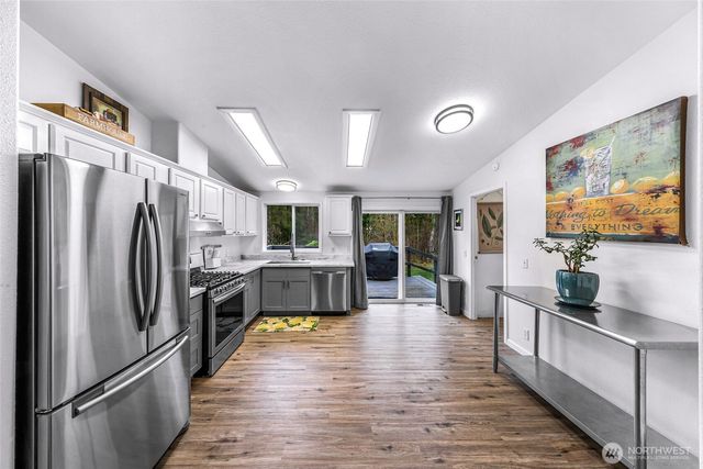 7429 Meadowmist Lane, Ferndale, WA 98248