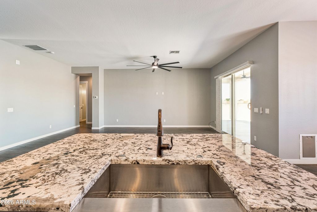 Image 31 of property listing at 21240 W MORNING VISTA Drive, Wittmann, AZ 85361