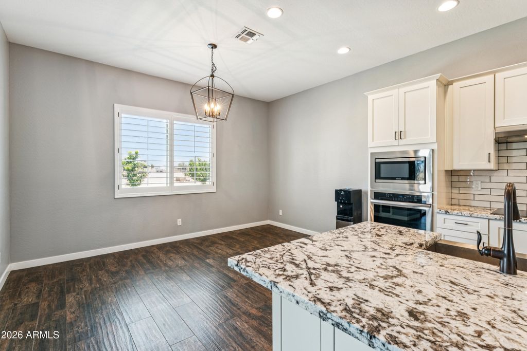 Image 34 of property listing at 21240 W MORNING VISTA Drive, Wittmann, AZ 85361