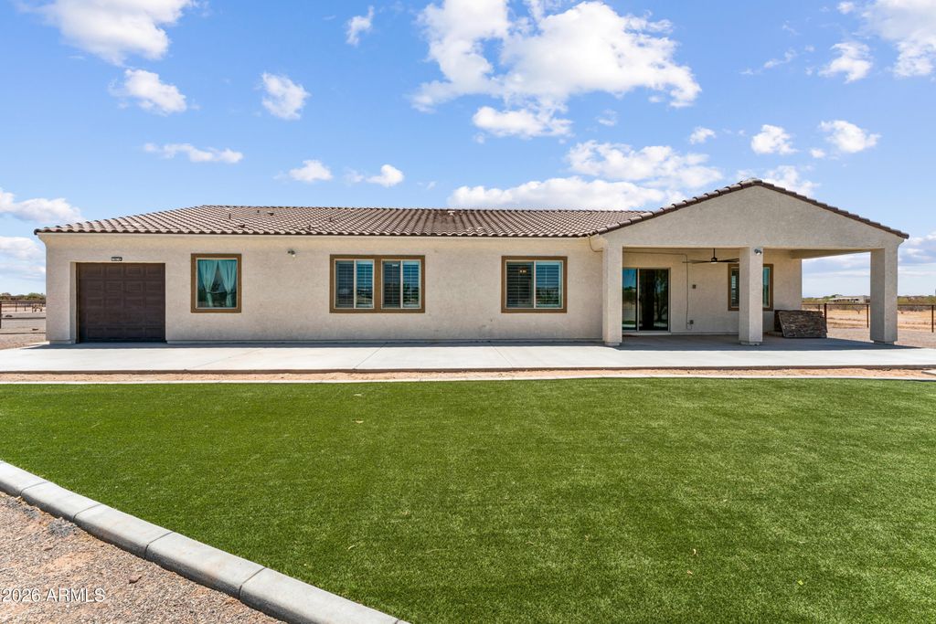 Image 61 of property listing at 21240 W MORNING VISTA Drive, Wittmann, AZ 85361