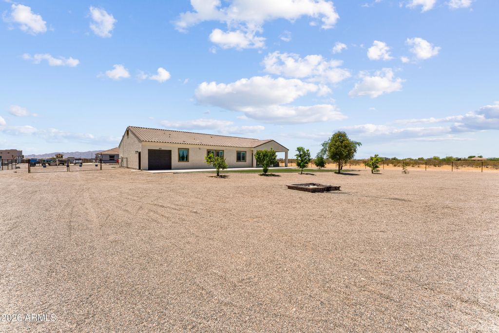 Image 66 of property listing at 21240 W MORNING VISTA Drive, Wittmann, AZ 85361
