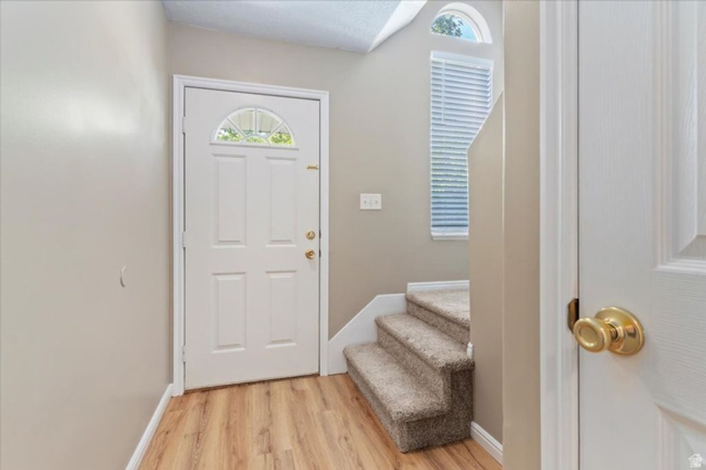 Image 3 of property listing at 4790 W BARLETTA CT, West Jordan, UT 84084