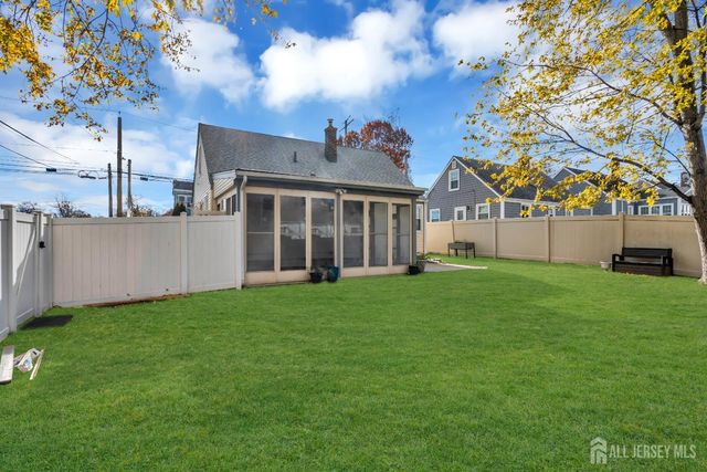 20 Burnet Street, Avenel, NJ 07001