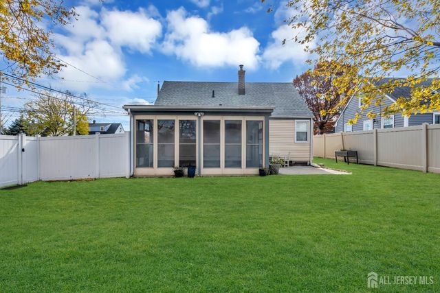 20 Burnet Street, Avenel, NJ 07001