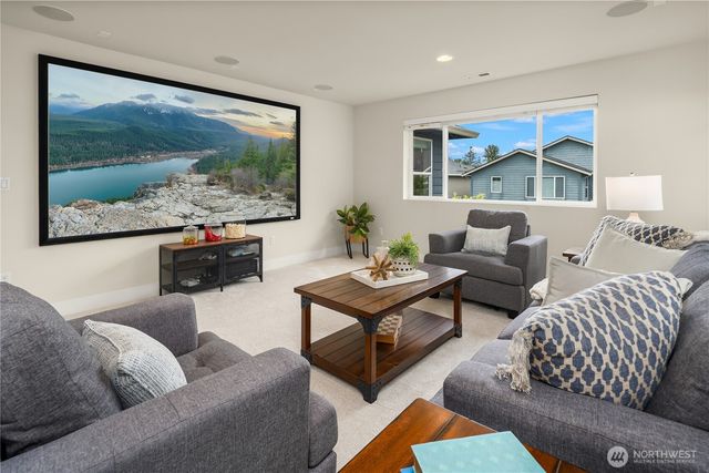 336 Zemp Way NE, North Bend, WA 98045