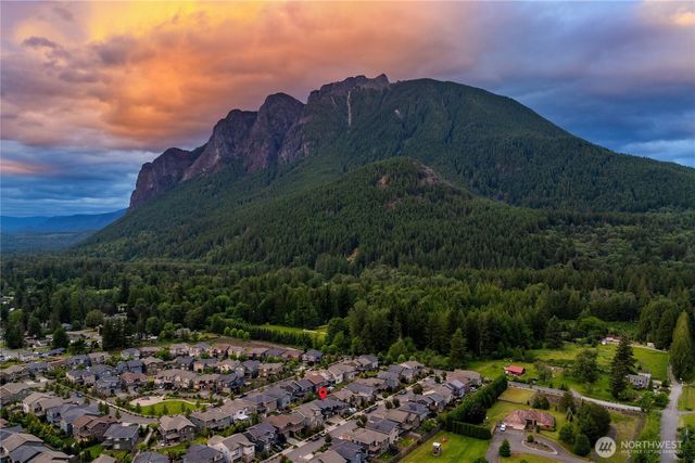 336 Zemp Way NE, North Bend, WA 98045