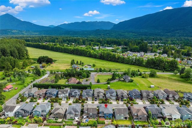 336 Zemp Way NE, North Bend, WA 98045