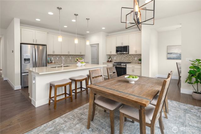 336 Zemp Way NE, North Bend, WA 98045