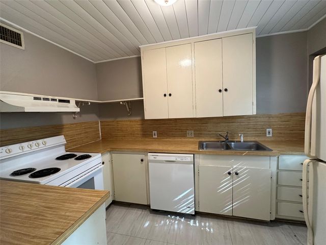 5216 McCarty W 3, Austin, TX 78749