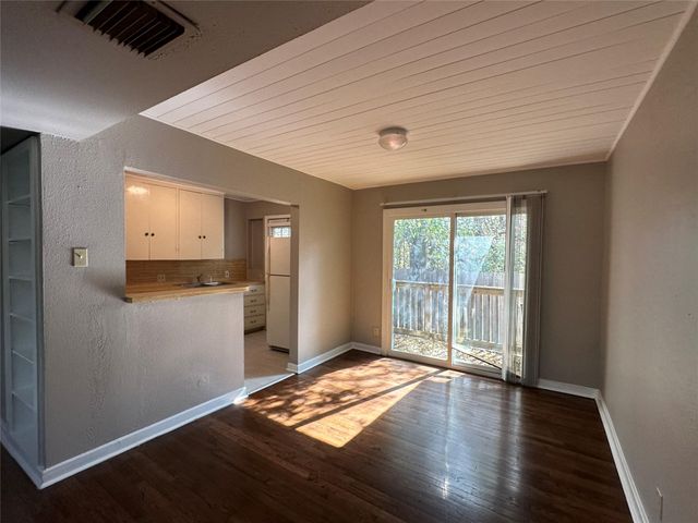 5216 McCarty W 3, Austin, TX 78749