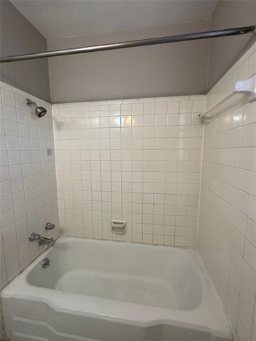 5216 McCarty W 3, Austin, TX 78749