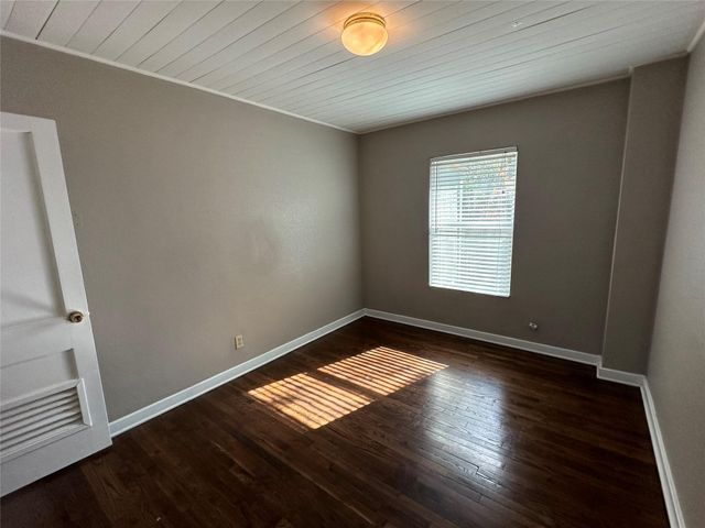 5216 McCarty W 3, Austin, TX 78749