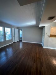 5216 McCarty W 3, Austin, TX 78749