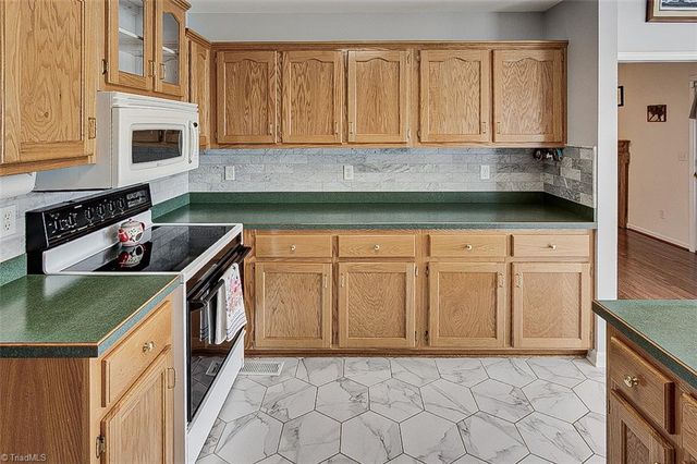 1339 Barker Drive, Randleman, NC 27317