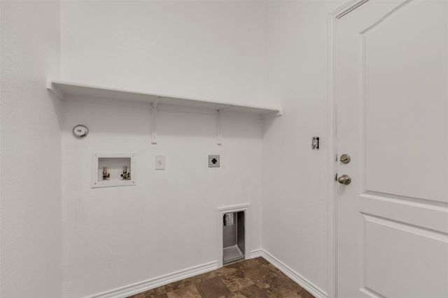 6729 Horseshoe Pond DR, Del Valle, TX 78617