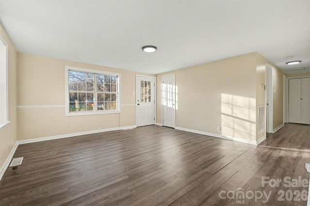 402 Shinnville Road, Mooresville, NC 28115