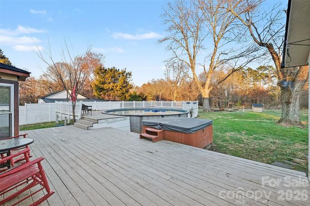 402 Shinnville Road, Mooresville, NC 28115