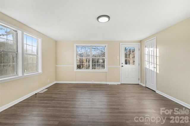 402 Shinnville Road, Mooresville, NC 28115