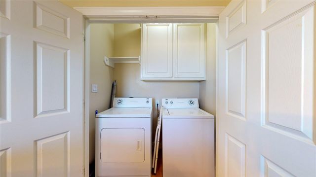 906 Helen Boulevard, Crystal Beach, TX 77650