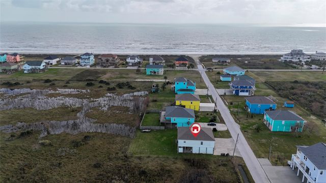 906 Helen Boulevard, Crystal Beach, TX 77650