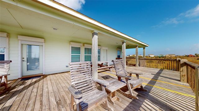 906 Helen Boulevard, Crystal Beach, TX 77650