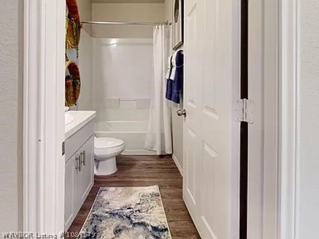 8720 Preston Wood Drive, Fort Smith, AR 72916