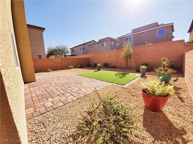 5577 Chiflo Song Drive, Las Vegas, NV 89113