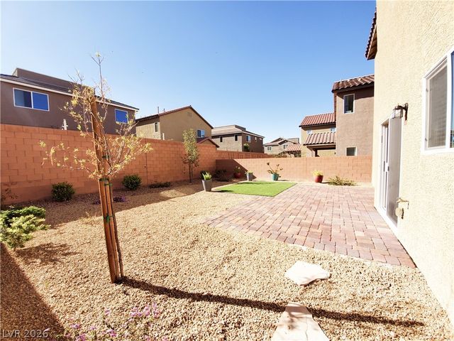 5577 Chiflo Song Drive, Las Vegas, NV 89113