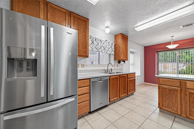 7522 Flair Oaks Drive, Houston, TX 77040