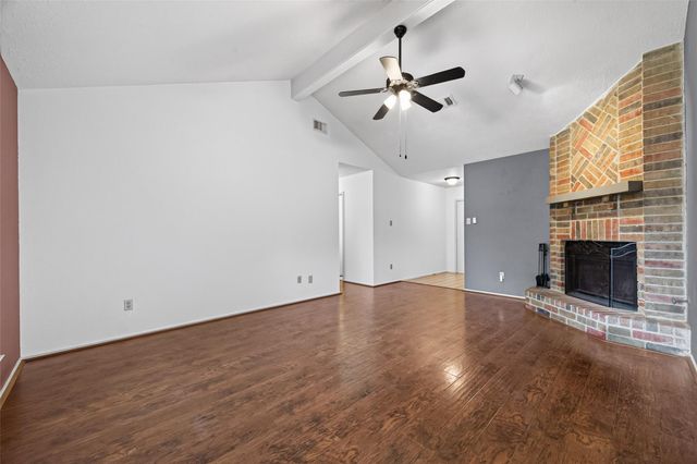 7522 Flair Oaks Drive, Houston, TX 77040