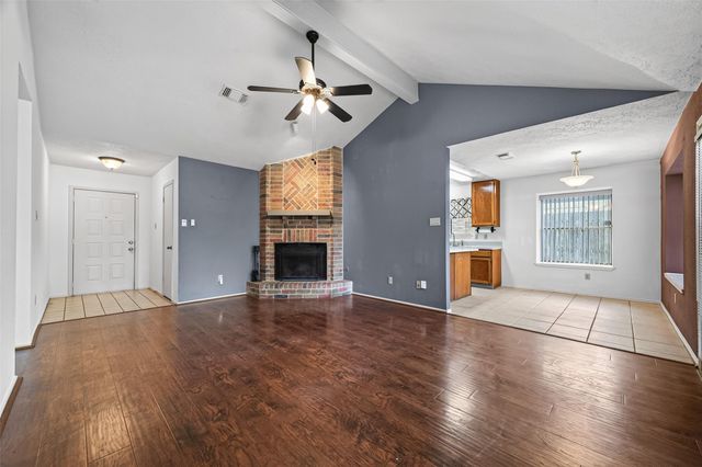 7522 Flair Oaks Drive, Houston, TX 77040