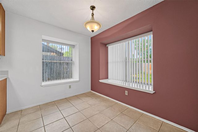 7522 Flair Oaks Drive, Houston, TX 77040