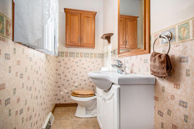 7232 W Lynwood Drive, Michigan City, IN 46360