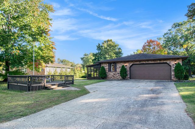 7232 W Lynwood Drive, Michigan City, IN 46360