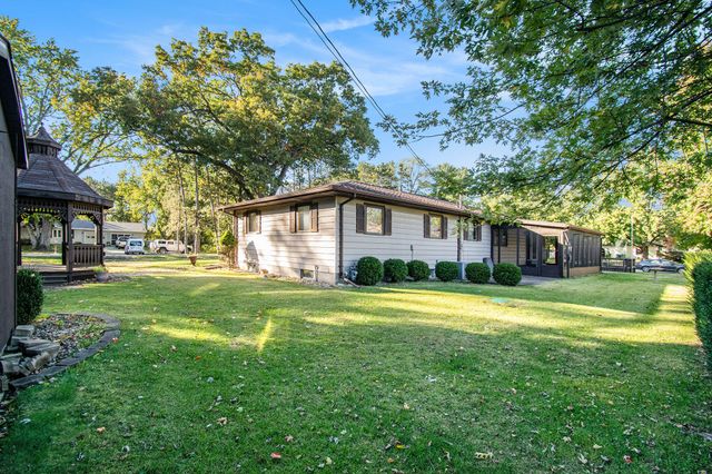 7232 W Lynwood Drive, Michigan City, IN 46360