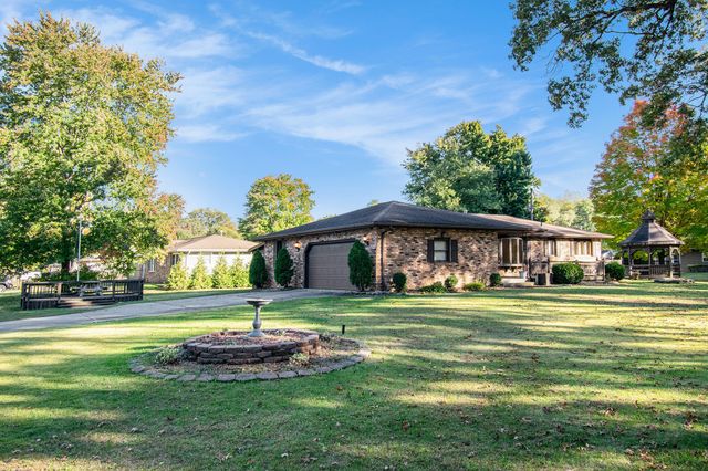 7232 W Lynwood Drive, Michigan City, IN 46360