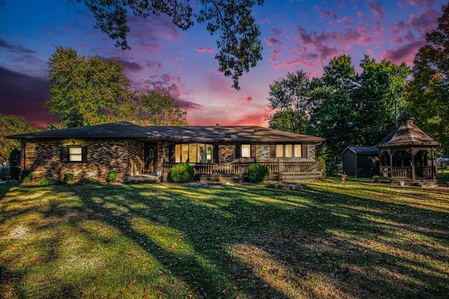 7232 W Lynwood Drive, Michigan City, IN 46360