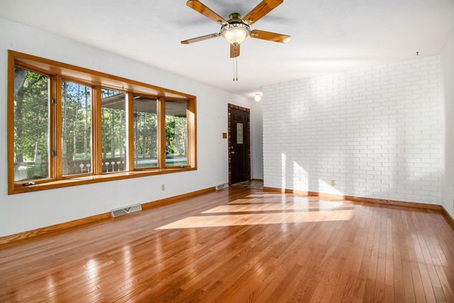 7232 W Lynwood Drive, Michigan City, IN 46360