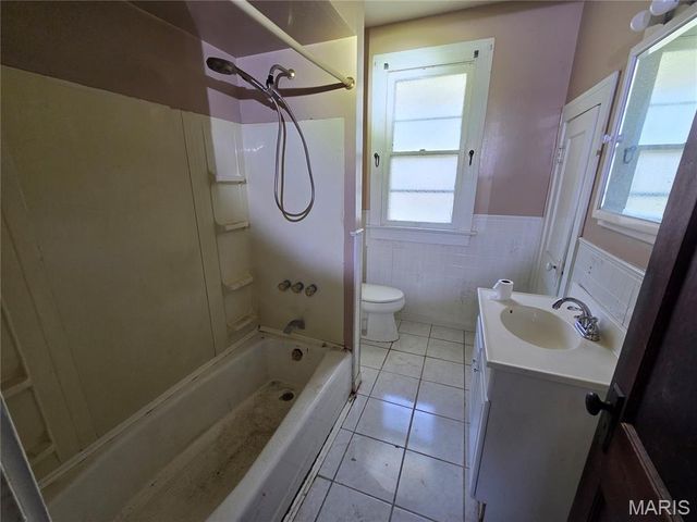 2900 W Main Street, Belleville, IL 62226