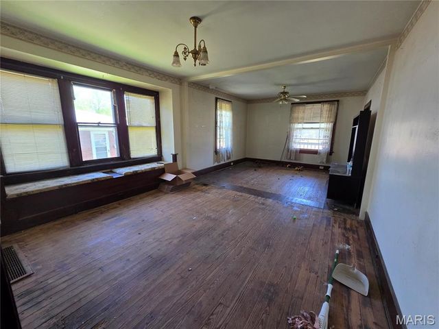 2900 W Main Street, Belleville, IL 62226