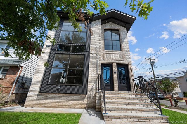 21823 138th Avenue, Laurelton, NY 11413