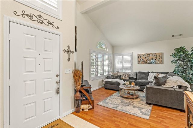 1565 Daniels St, Manteca, CA 95337