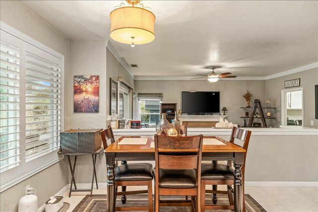 1565 Daniels St, Manteca, CA 95337