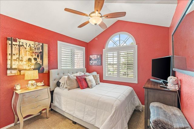 1565 Daniels St, Manteca, CA 95337