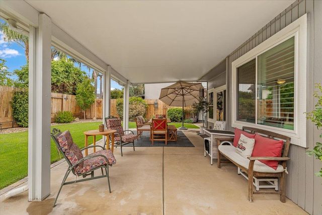 1565 Daniels St, Manteca, CA 95337