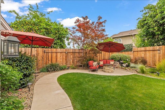 1565 Daniels St, Manteca, CA 95337