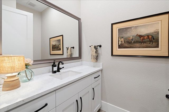 5108 Turnberry Dr, Lincoln, CA 95648