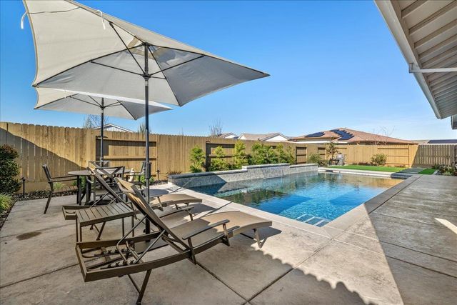 5108 Turnberry Dr, Lincoln, CA 95648