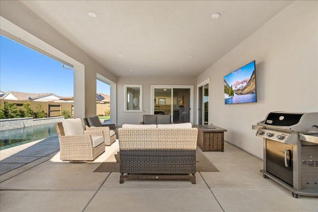 5108 Turnberry Dr, Lincoln, CA 95648